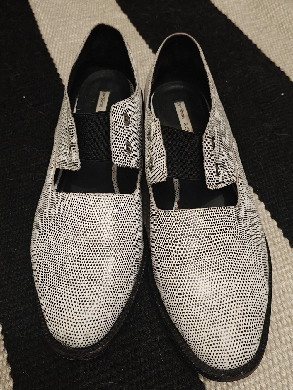 & Other Stories White Perforated Leather Oxford Flats Size 39